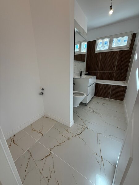 Dristor, Park Lake, Scoala 88, langa parc IOR,