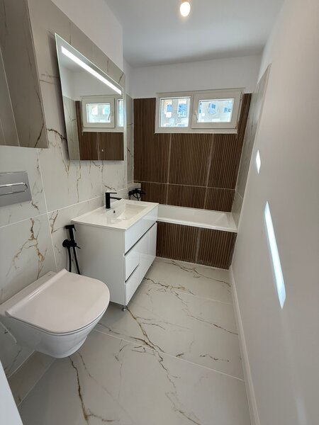 Dristor, Park Lake, Scoala 88, langa parc IOR,