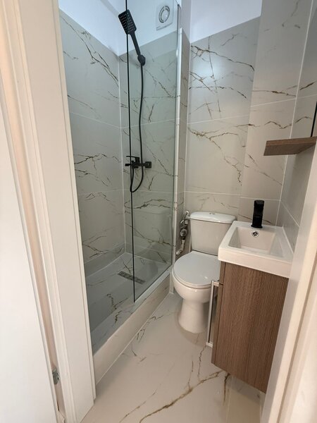 Dristor, Park Lake, Scoala 88, langa parc IOR,